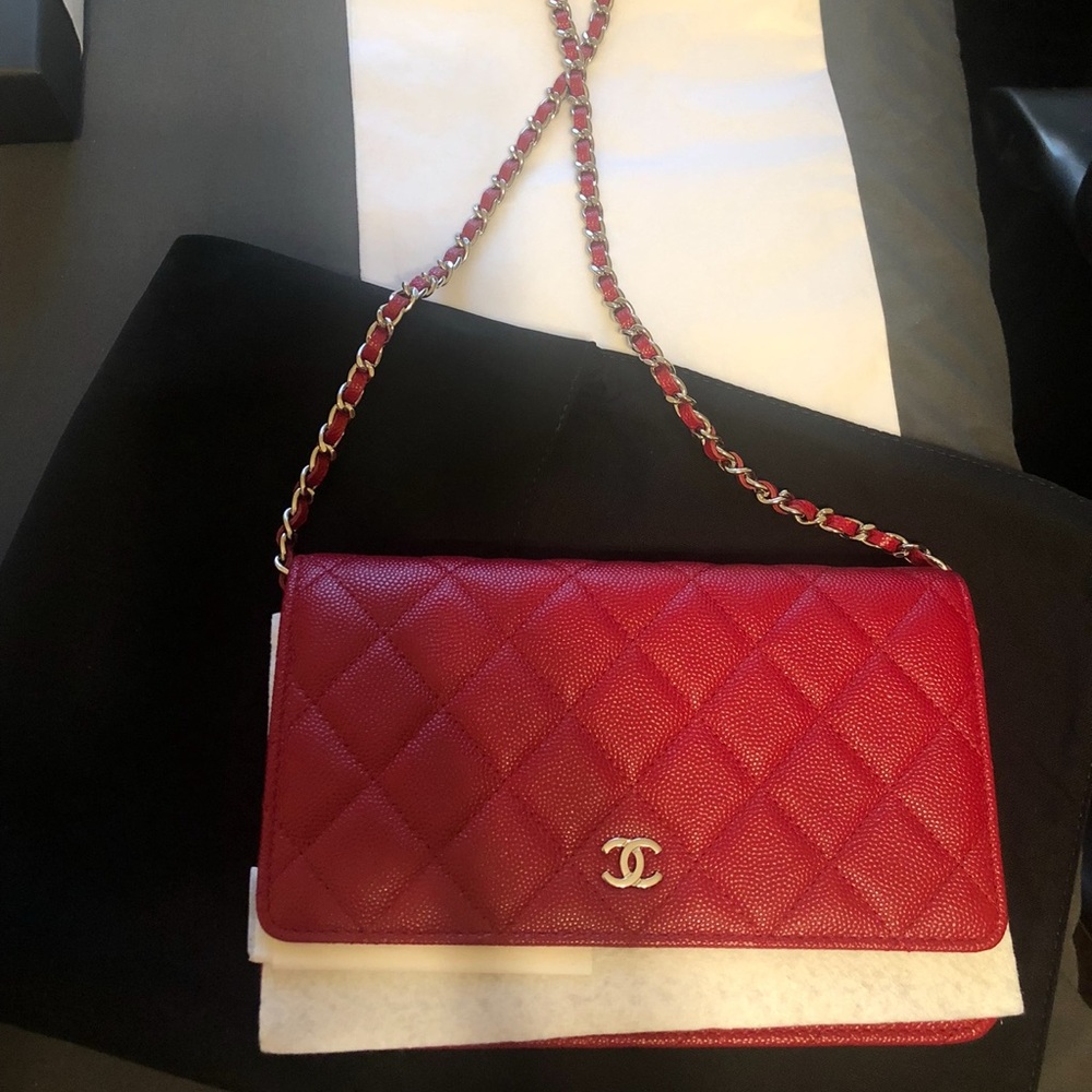 Chanel Wallet on chain